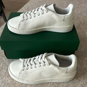 Lacoste women’s sneakers size 5 us